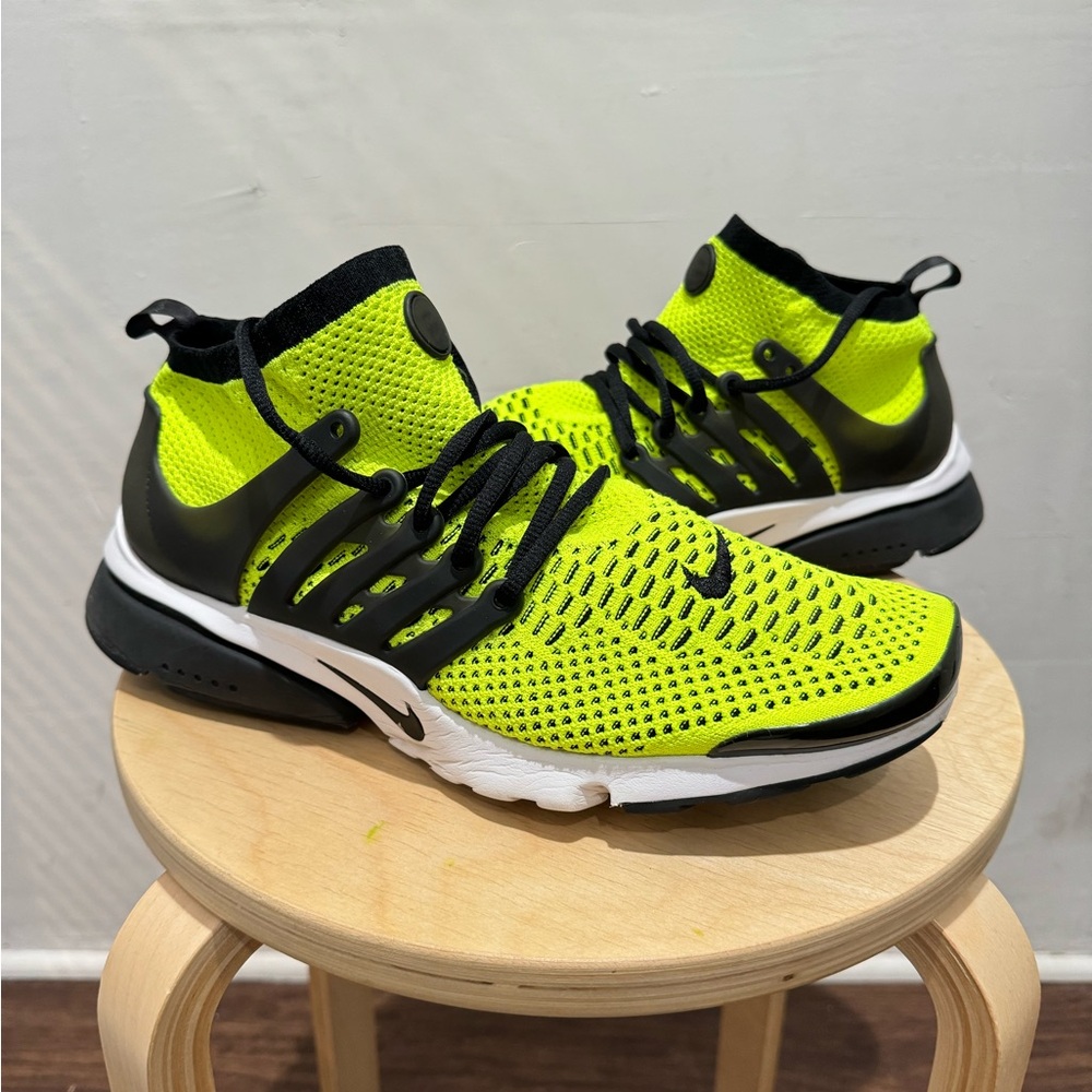 Nike Air Presto Flyknit Ultra Volt Men’s Size 12